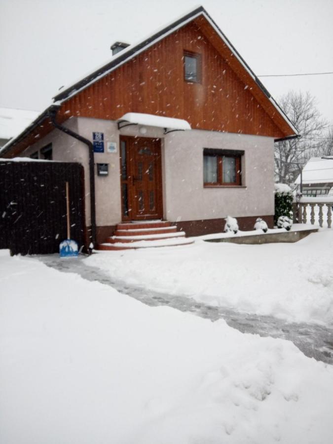 Apartman Anna Ogulin Exterior foto