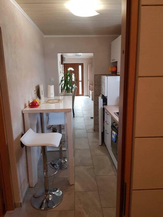 Apartman Anna Ogulin Exterior foto